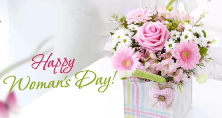 以自信和美麗托起閃亮的未來